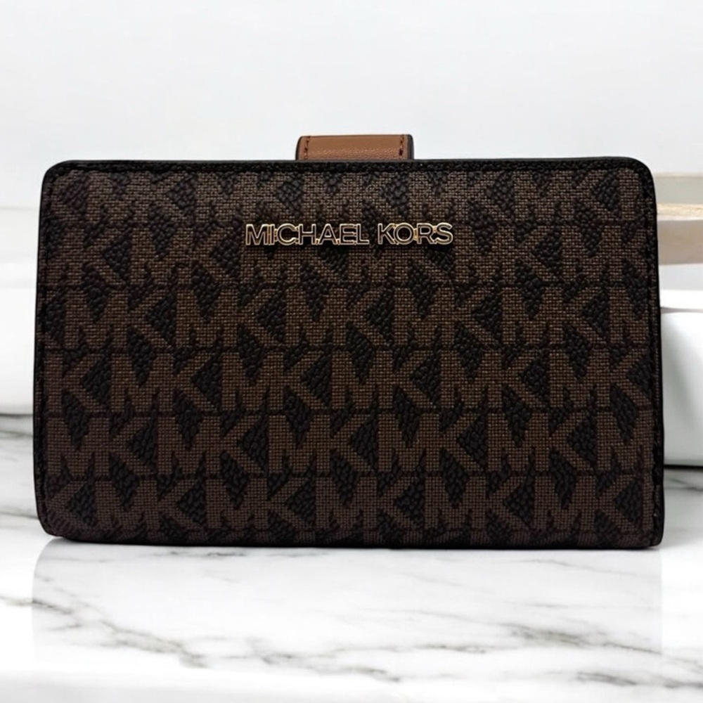 Michael Kors Medium Jet Set Travel Zip Chain Bifold Wallet Leather Brown